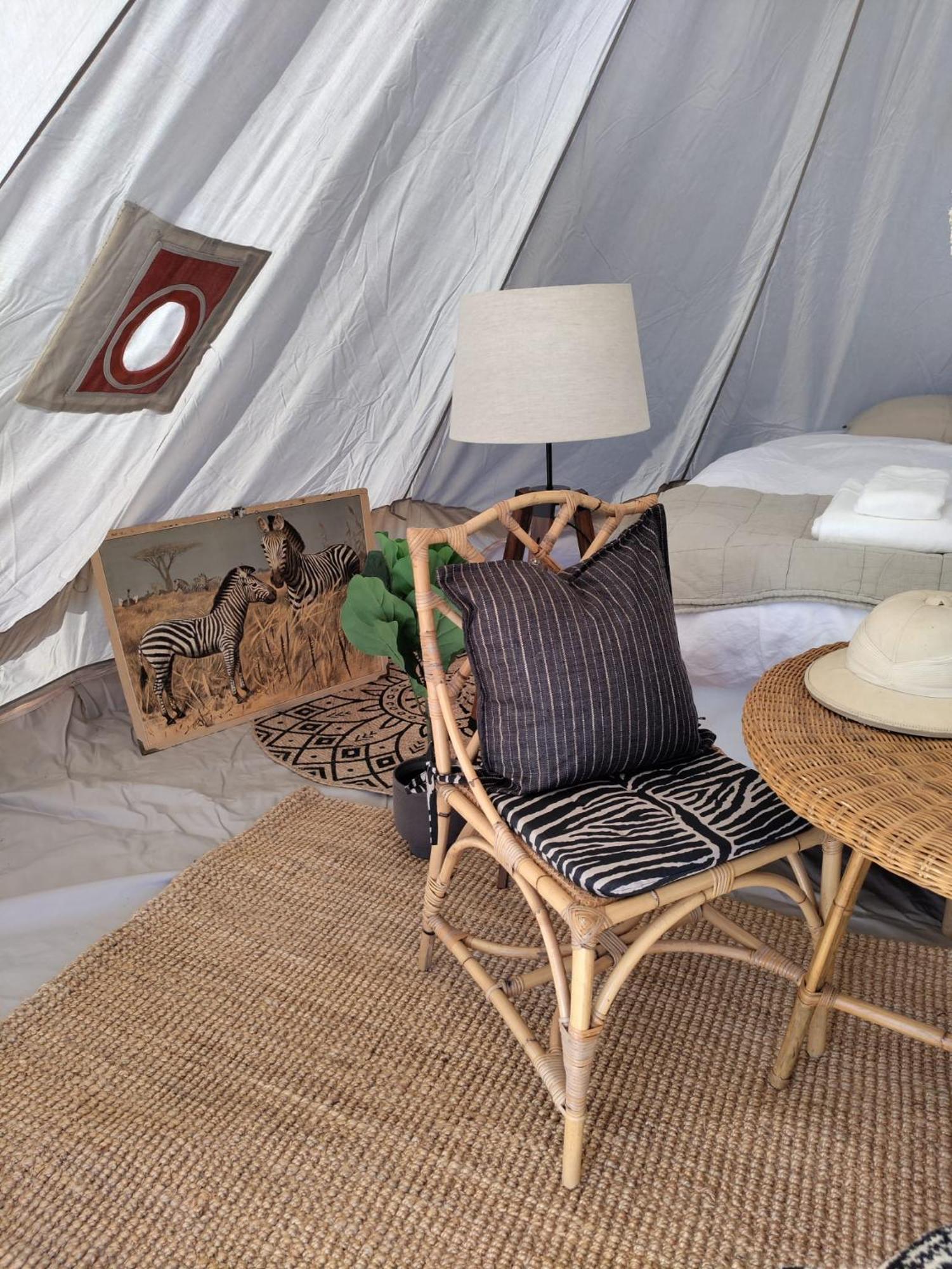 Luxury Tent With Restroom And Shower, Close To The Beach อึสตัด ภายนอก รูปภาพ